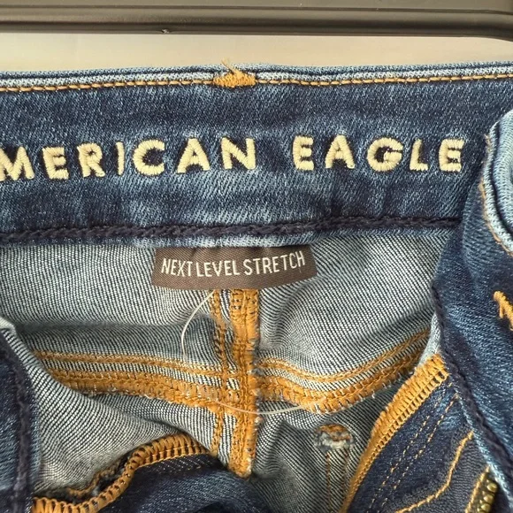 American Eagle Outfitters High Rise Dark Blue Jeans - Picture 3 of 4